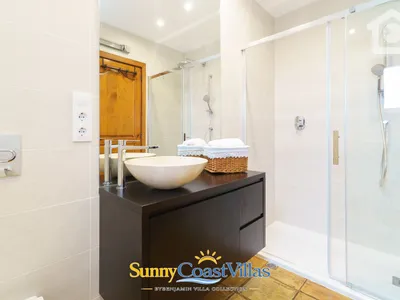 Sunny Hill — photo 29